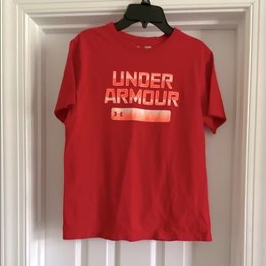 Under Armour T-shirt